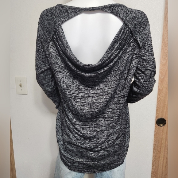 Athleta‎ Open Back Pose Long Sleeve Top Size XS - Picture 6 of 16
